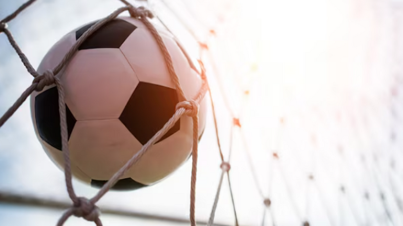 Вечером 22 марта в городе Самаре прошел футболь...