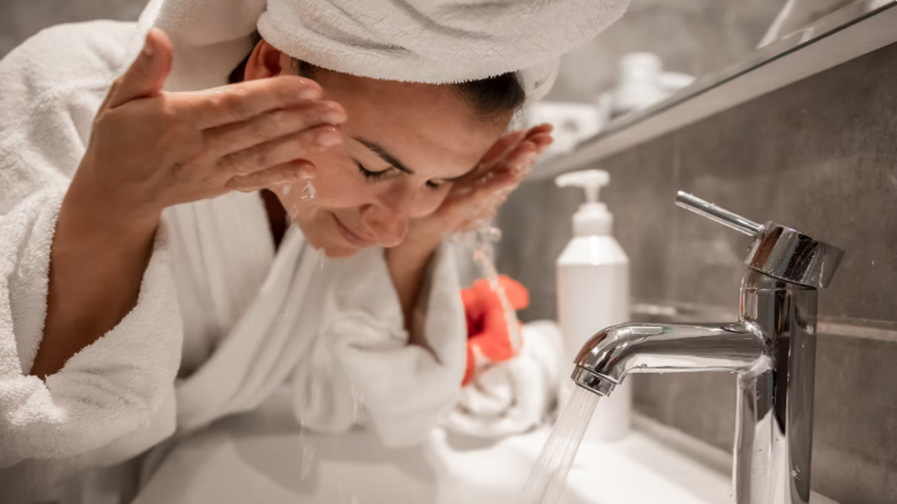 Учёные: умывание два раза в день грози ускоренным старением кожи – BJD Британские учёные предупреждают: частое умывани...