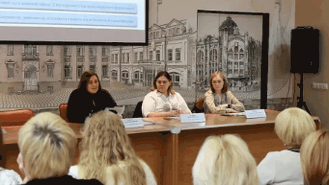 В Самаре стартовали встречи для председателей территориальных ТОС Председатели ТОС Самары изучают работу админист...