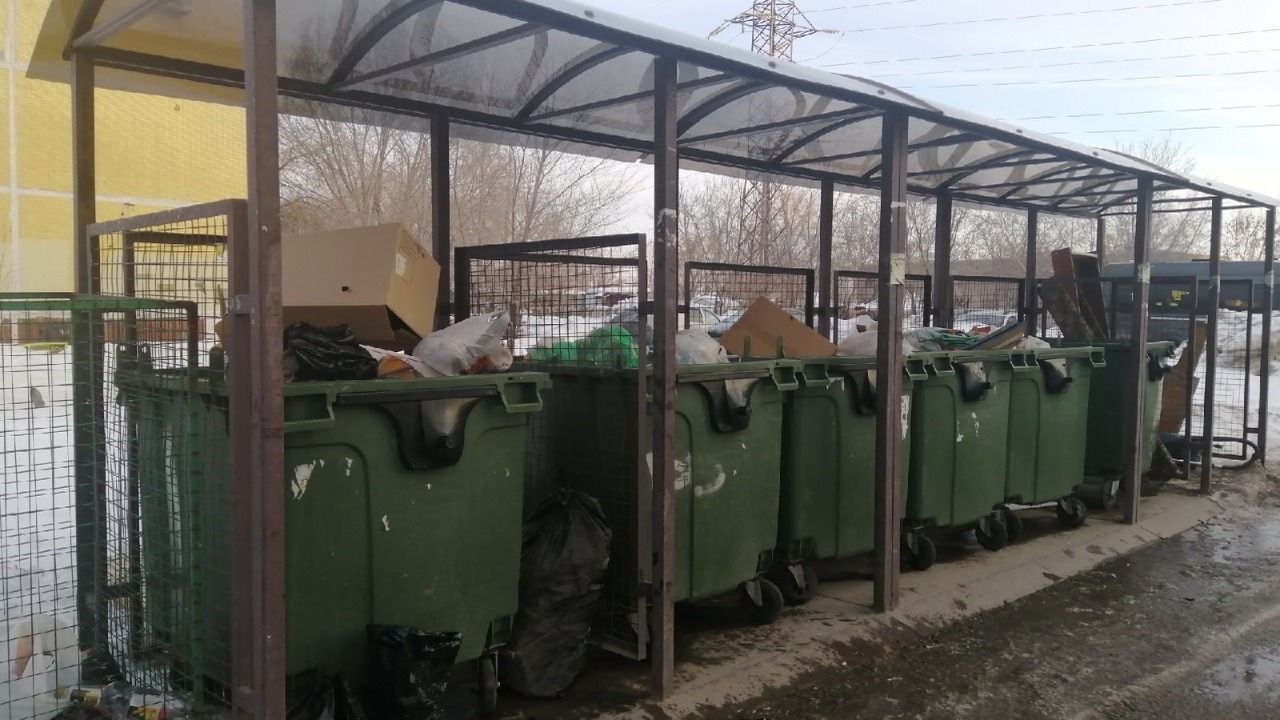 В Самаре на водителя мусоровоза напали, сообщил...