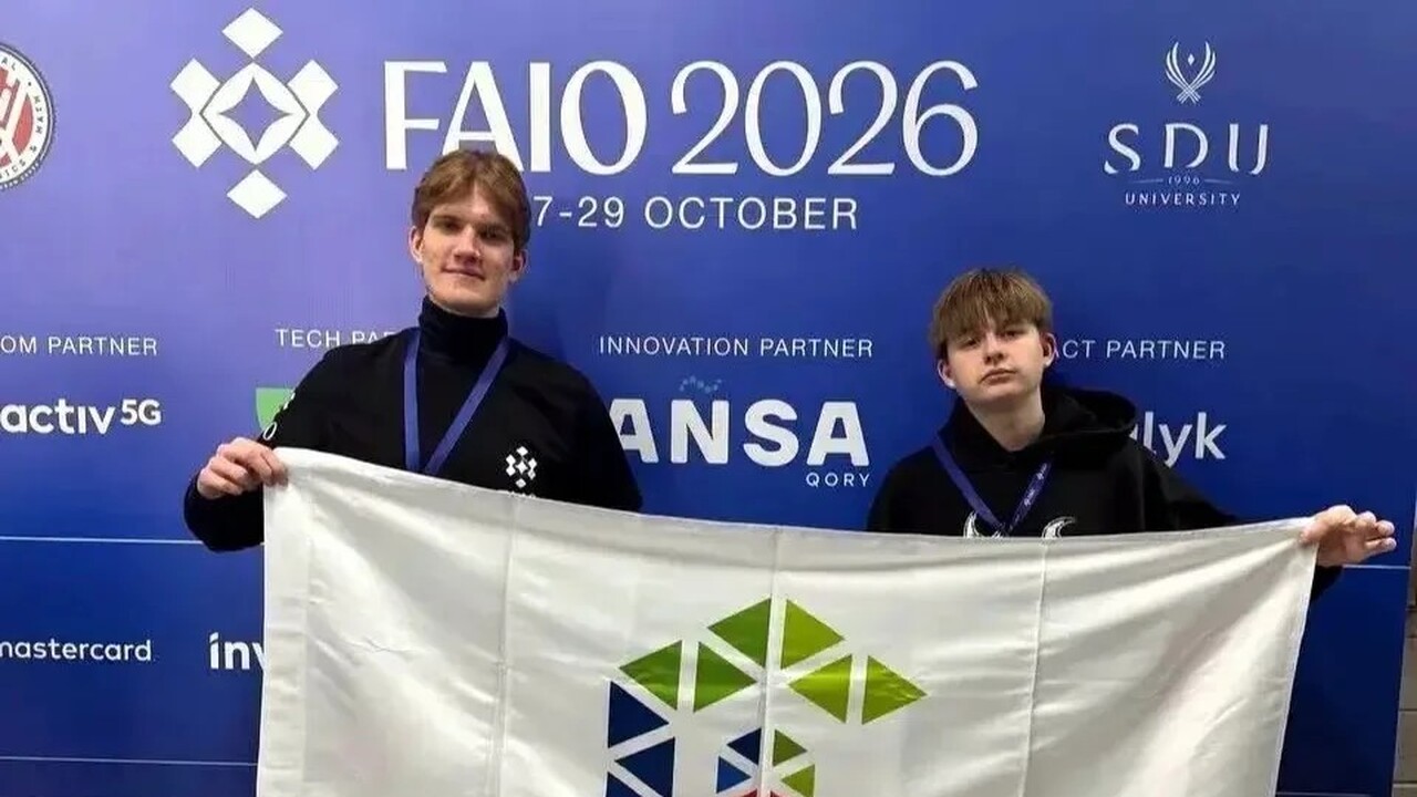 Школьники из Самарской области заняли третье место на олимпиаде FAIO Школьники решали задачи на пересечении машинног...