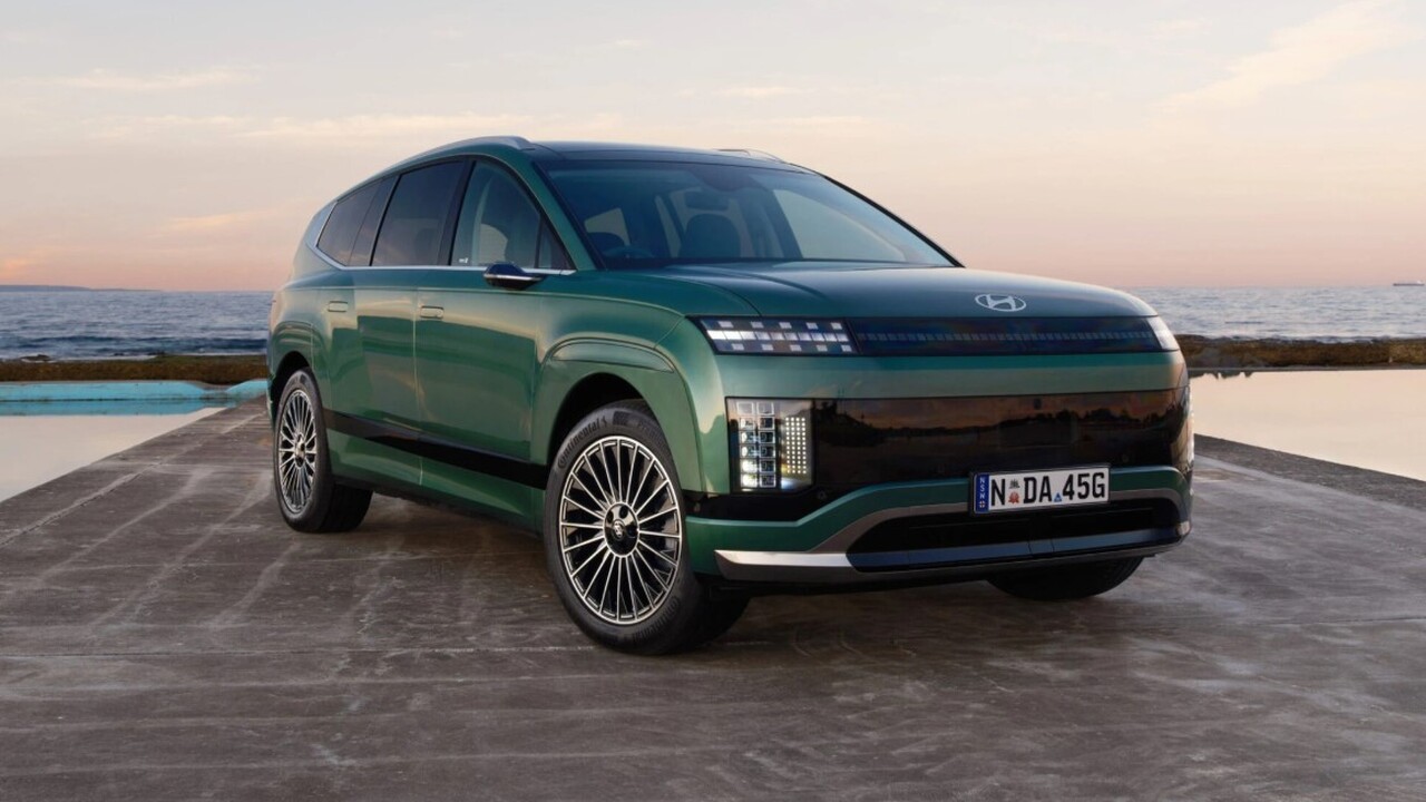 Тайрон Джонсон, возглавляющий европейский центр...