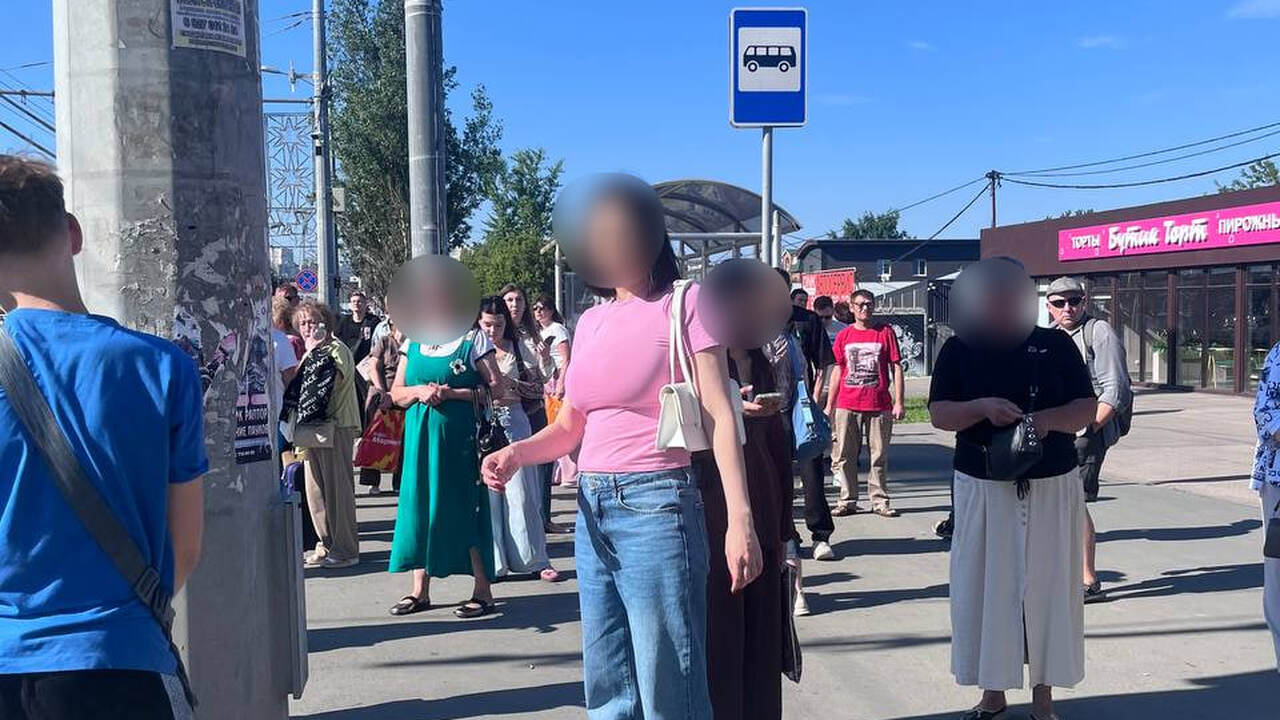 Ракетная опасность в Самарской области 16 июня: на фото сняли толпу горожан 16 июня 2026 года в Самарской области была объя...