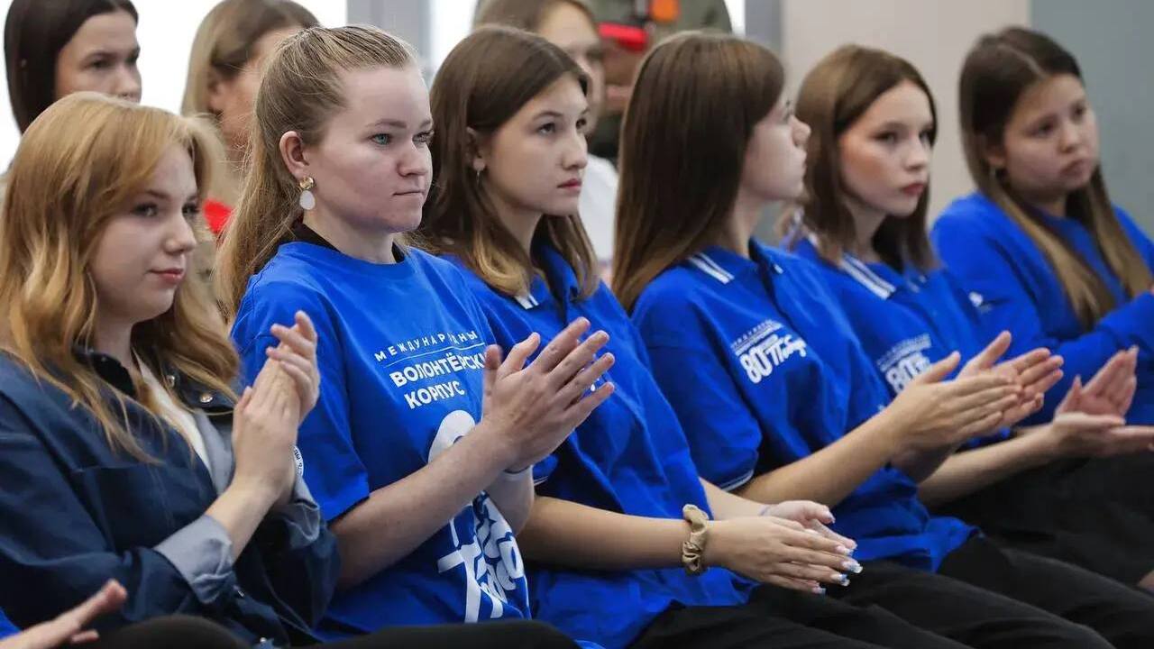 Сегодня, 8 октября, губернатор Вячеслав Федорищ...