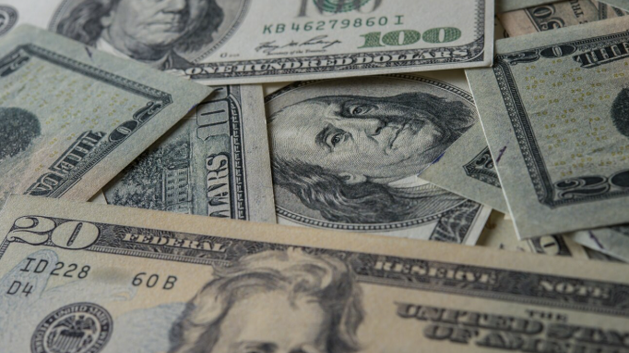 Леонид Михельсон, обладающий званием почетного ...