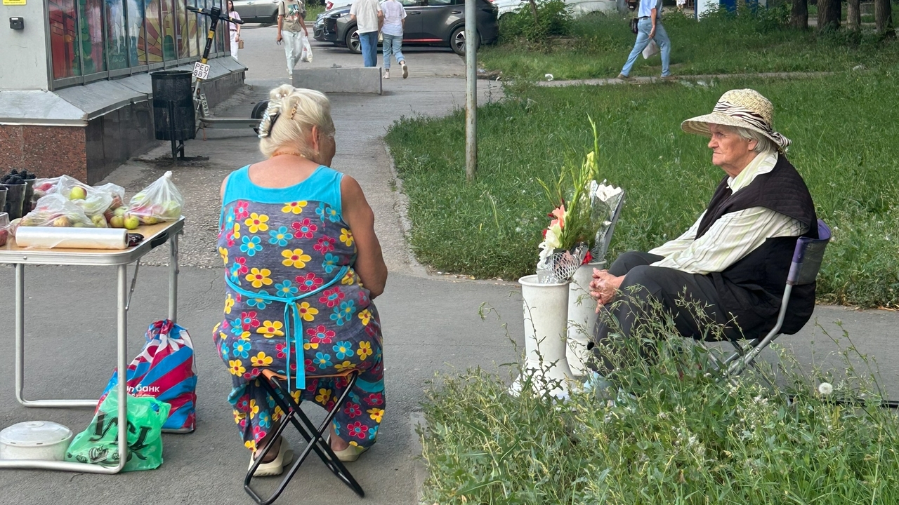 Что ждет человека в 70 лет: 3 мудрых правила, о которых важно знать в молодости Три мудрых жизненных урока о том, как не жертво...