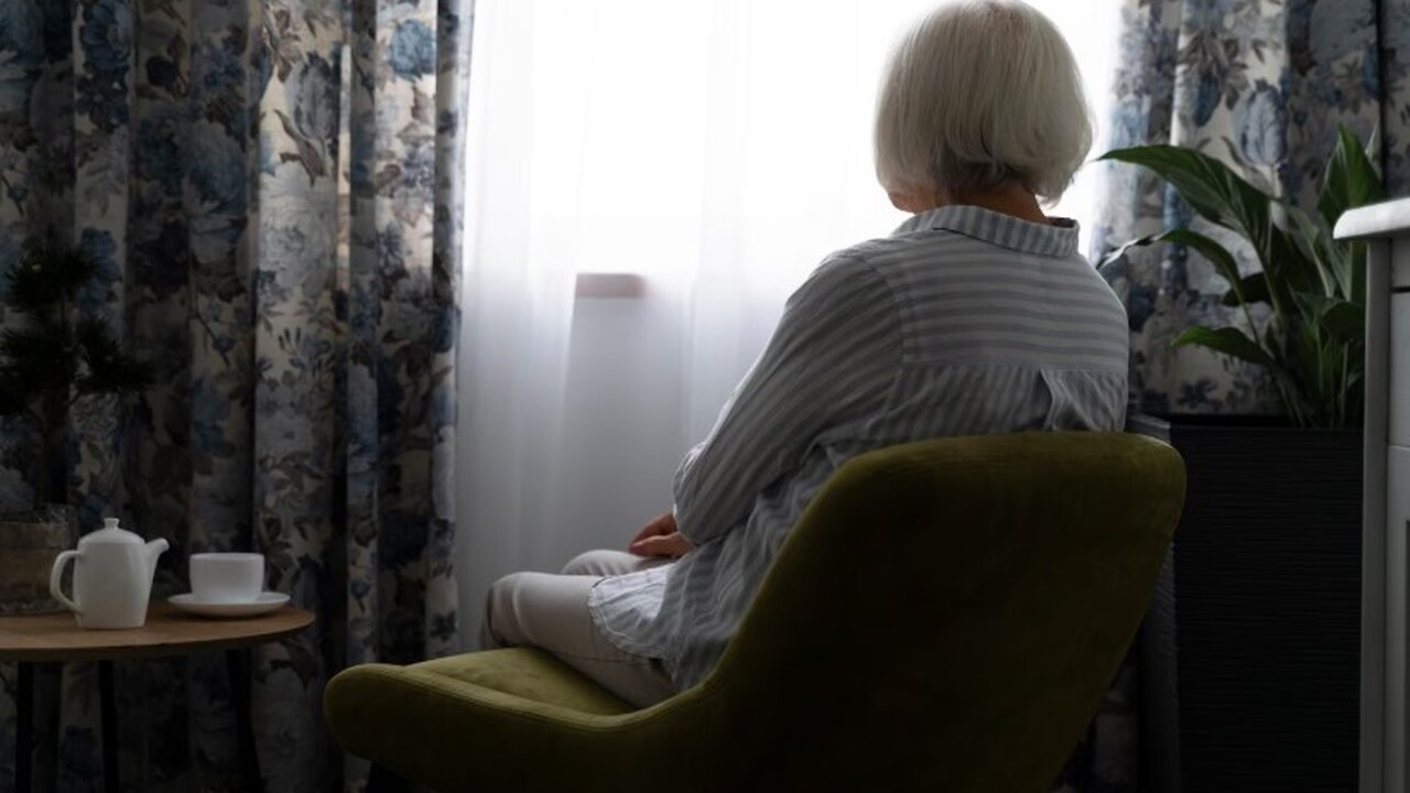 Почему пожилые люди (60+) предпочитают уединени...