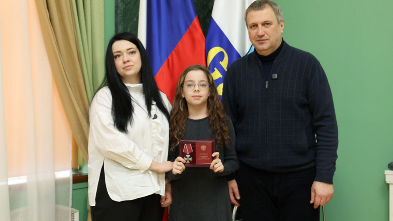 Иван Носков вручил Орден Мужества семье погибшего Ивана Калистратова В Самаре 2 марта состоялась церемония вручения ...