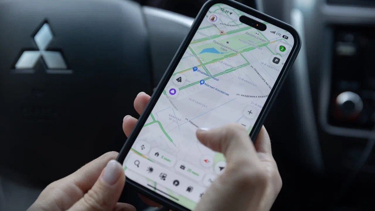 Зимой техника в автомобиле сталкивается с более...