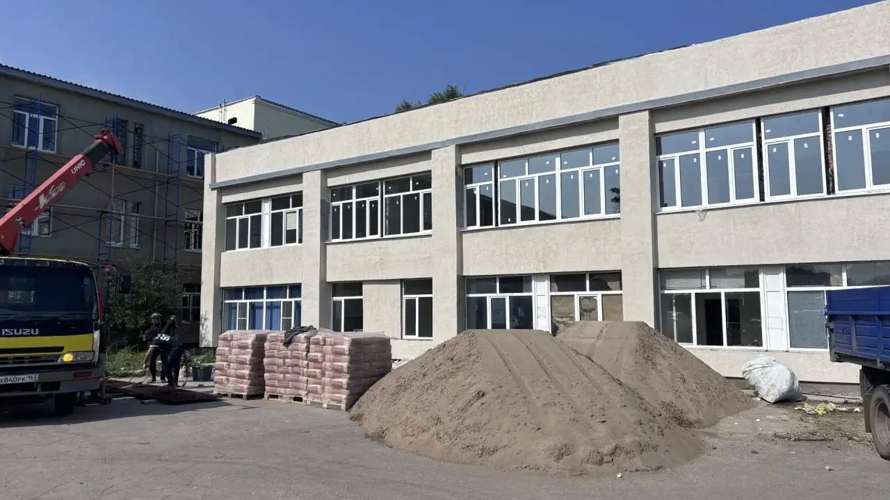 В Большеглушицкой больнице начался капитальный ремонт стационара Ремонт организован поэтапно, без остановки рабо...