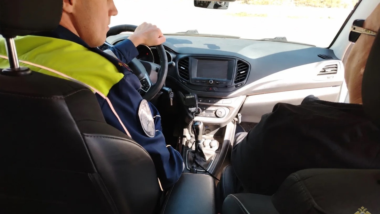 В Борском районе полицейские задержали мигранта за попытку дать взятку В один из дней августа нынешнего года на федера...