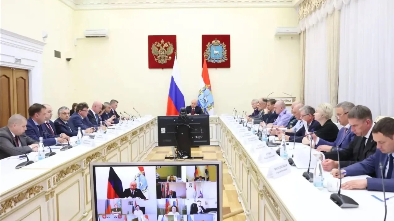 Во время оперативного совещания губернатор Вяче...
