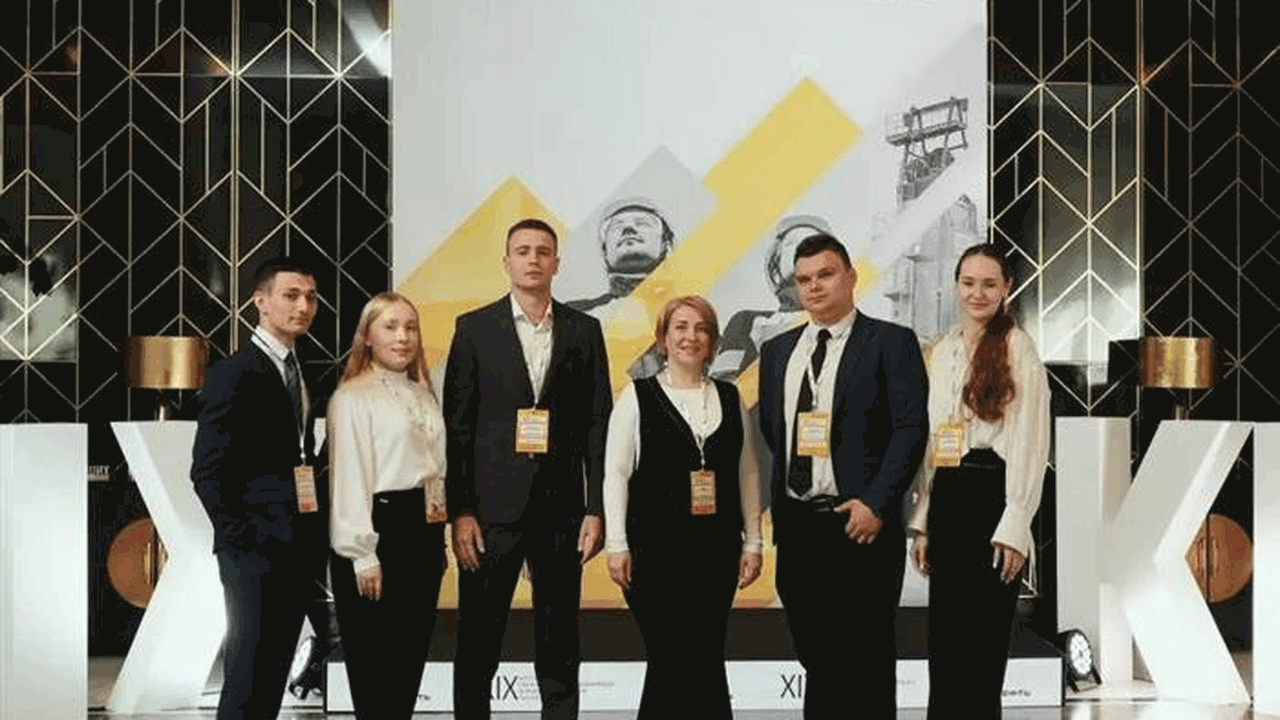 Молодые специалисты Самарского филиала ООО "РН ...