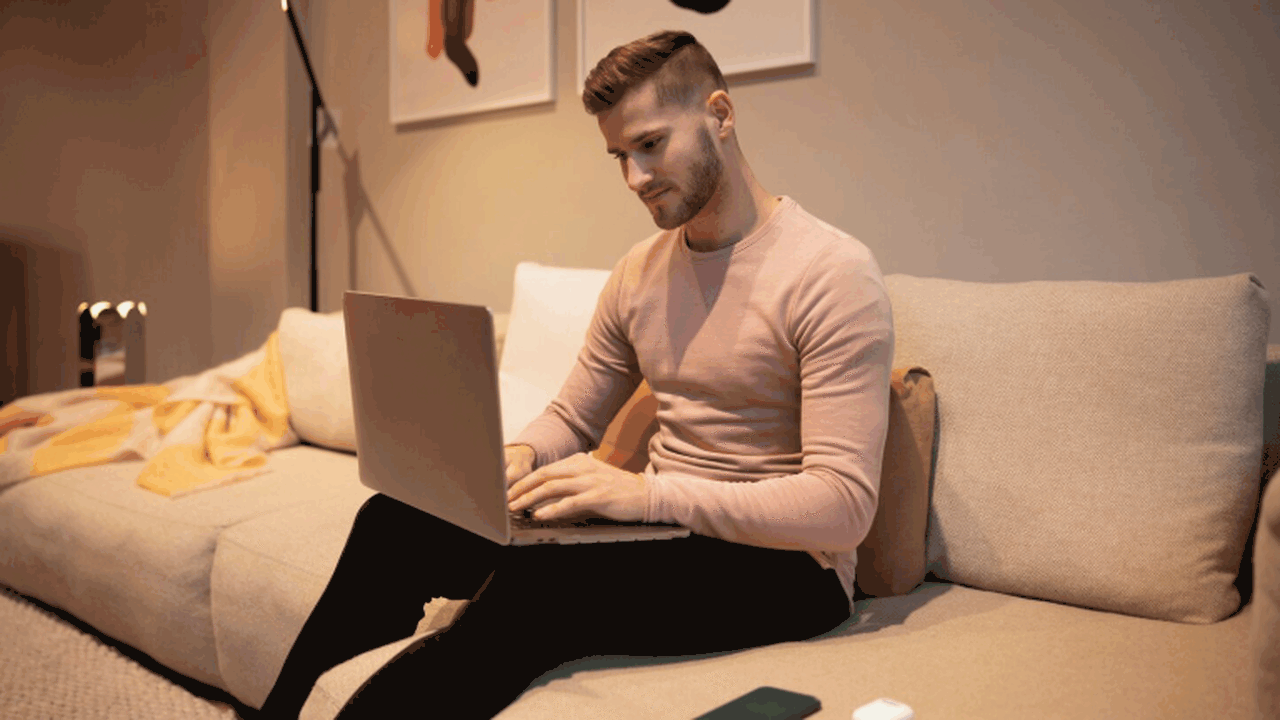 Учёные изучили связь между просмотром порнограф...