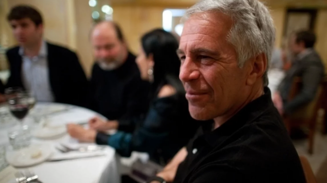 Обвиняемый в сутенерстве Эпштейн интересовался моделями из Самары В контексте исследования транснациональных крим...