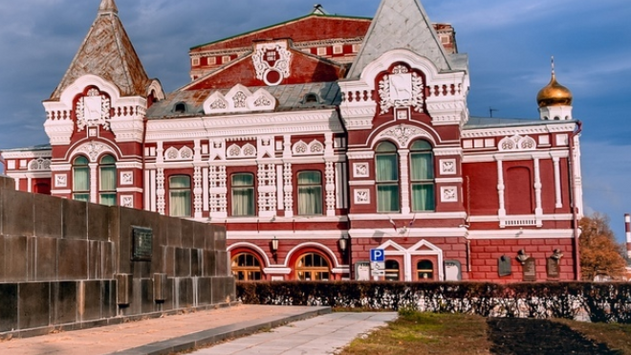 27 марта, в День театра, Самарский регион стане...