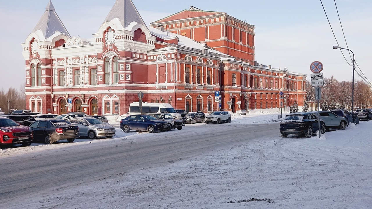 В Самаре сервис Суперджоб, помогающий найти выс...