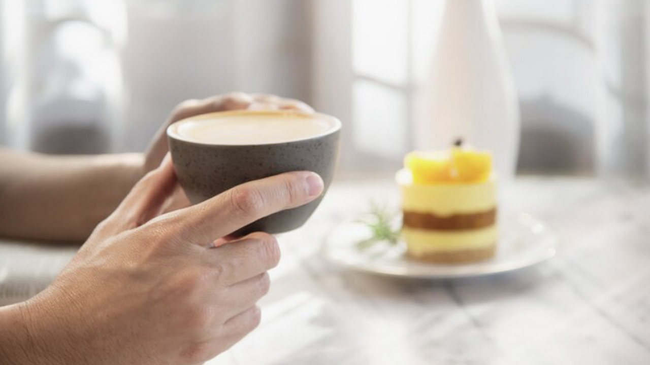 Это точно не чай, не кофе и не какао: ученые раскрыли идеальный утренний напиток - улучшает кожу и полезно для кишечника Дерматолог советует заменить кофе кефиром: как ...