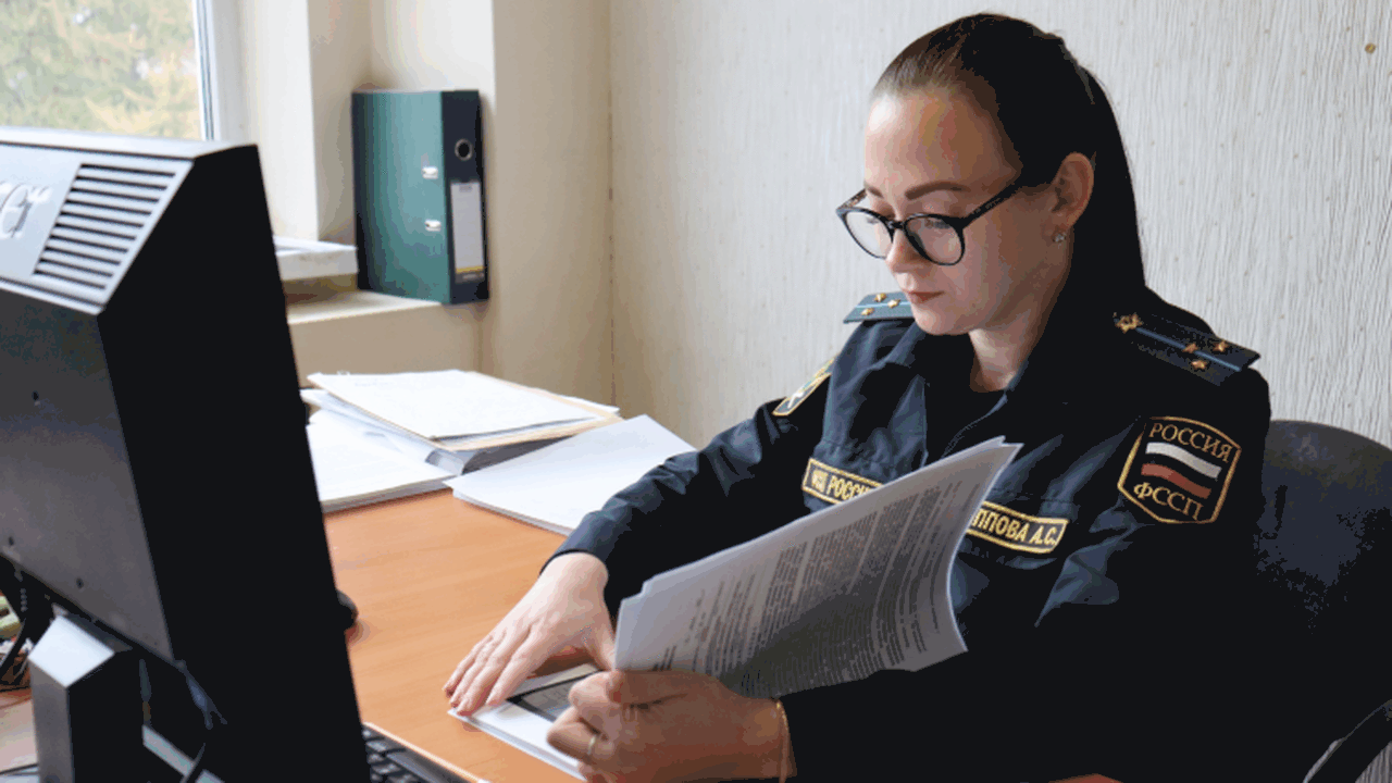 В Тольятти женщину арестовали на 10 суток за долг по алиментам Если после отбытия наказания она продолжит укло...