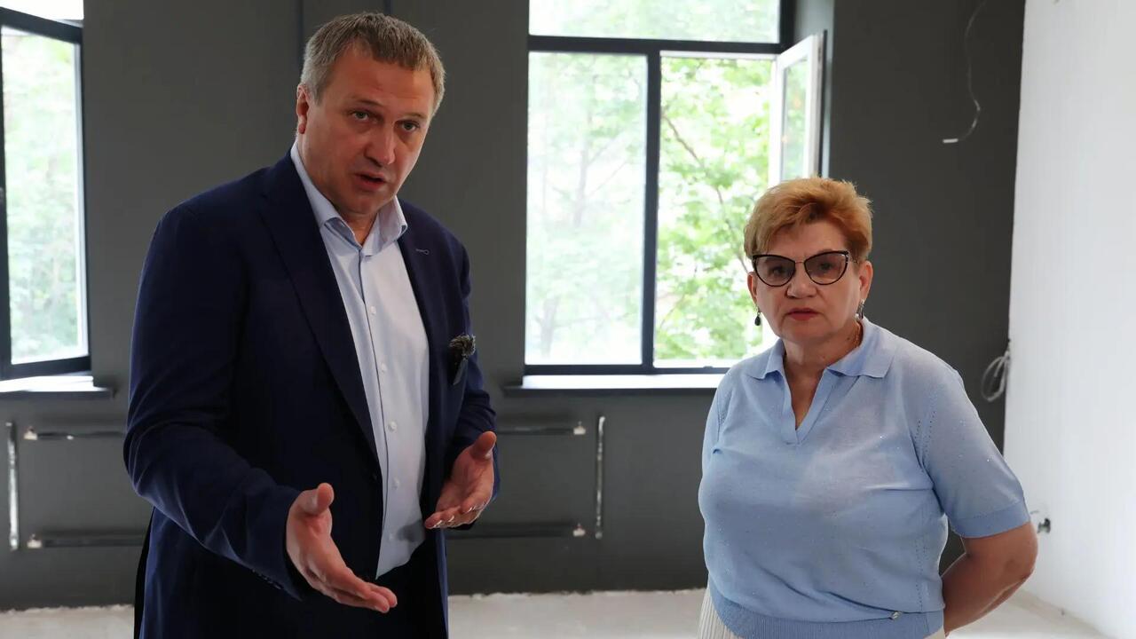 Глава города Самары Иван Носков проверил капремонт двух библиотек и оценил работы На днях глава города Самары Иван Носков провери...