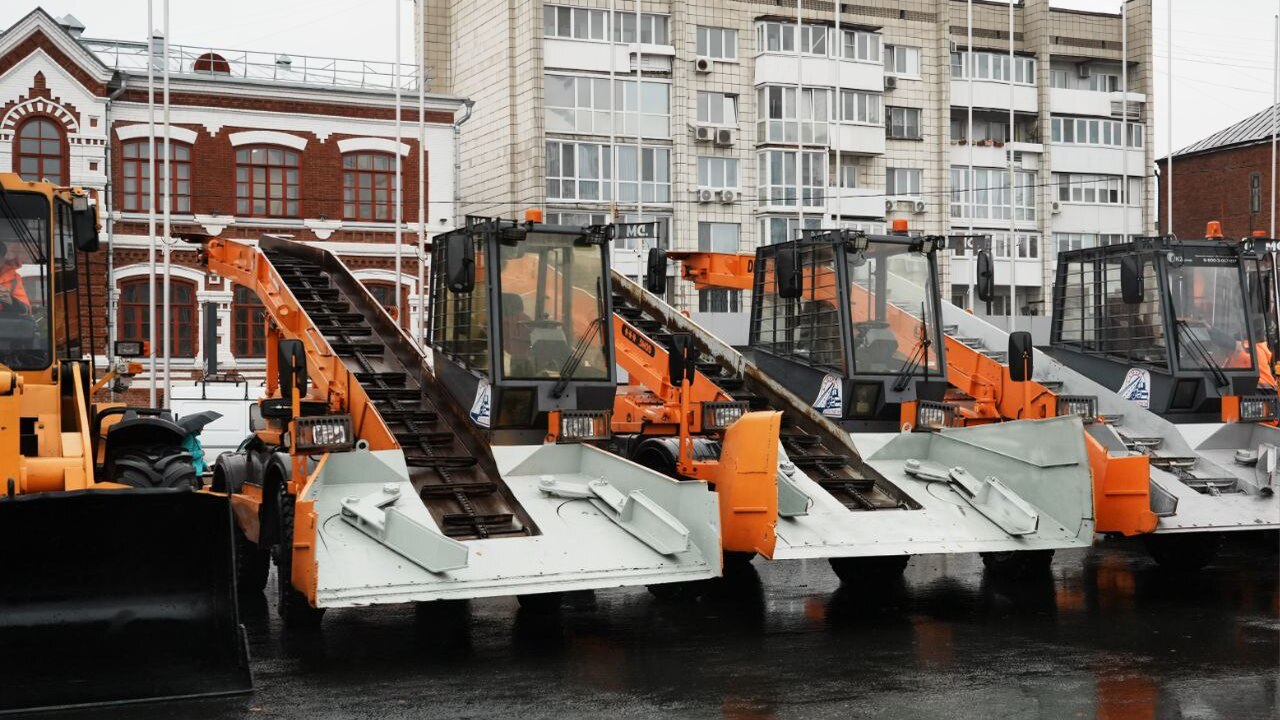 Иван Носков: 16 малогабаритных машин для уборки снега в Самаре взяли в лизинг В зимний период текущего года в Самаре будет ув...