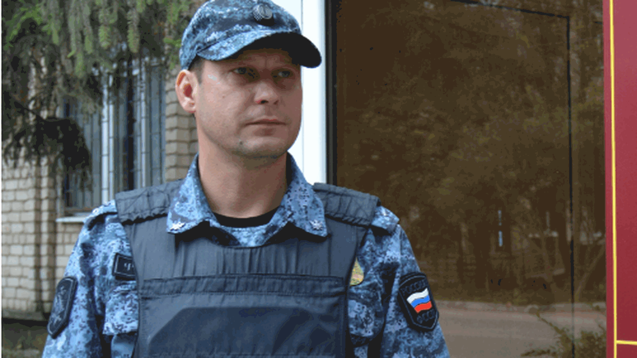Судебные приставы взыскали 150 тысяч за шрам на лице в Тольятти Инцидент произошёл между тремя мужчинами на поч...