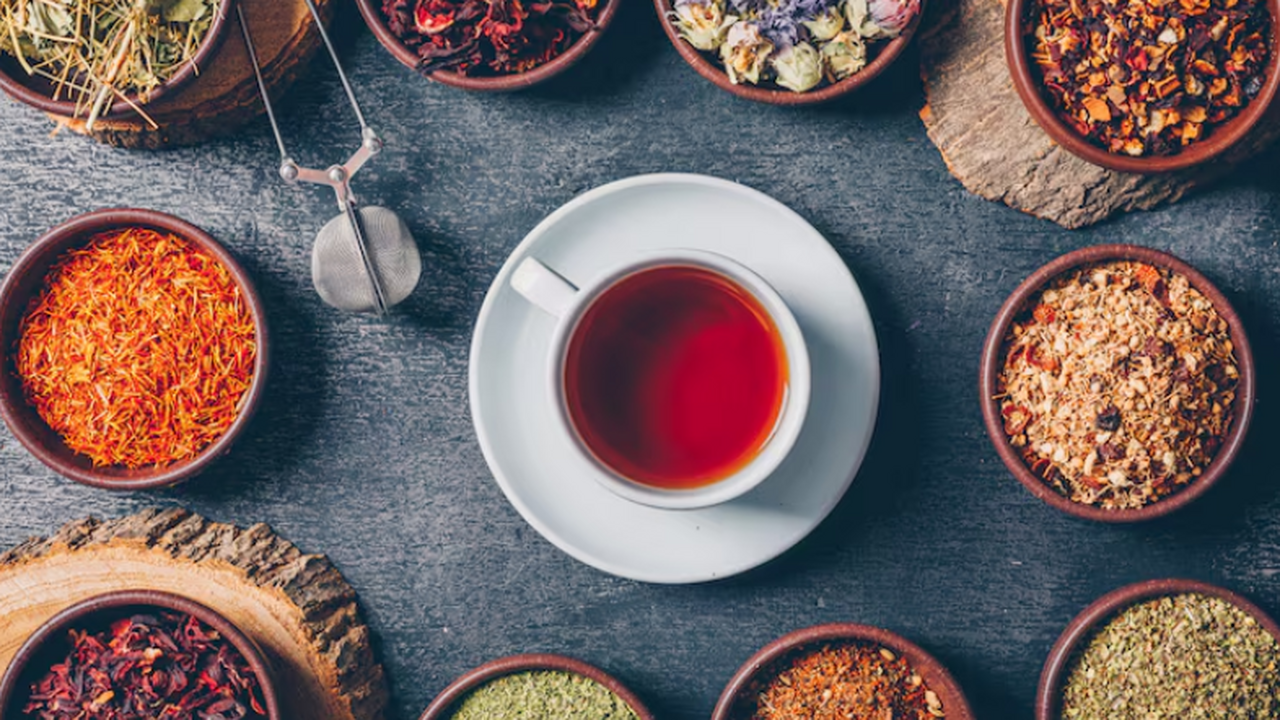 Чай в пакетиках больше не беру: завариваю теперь только этим способом - научила коллега Отказ от чайных пакетиков: новый способ заварив...