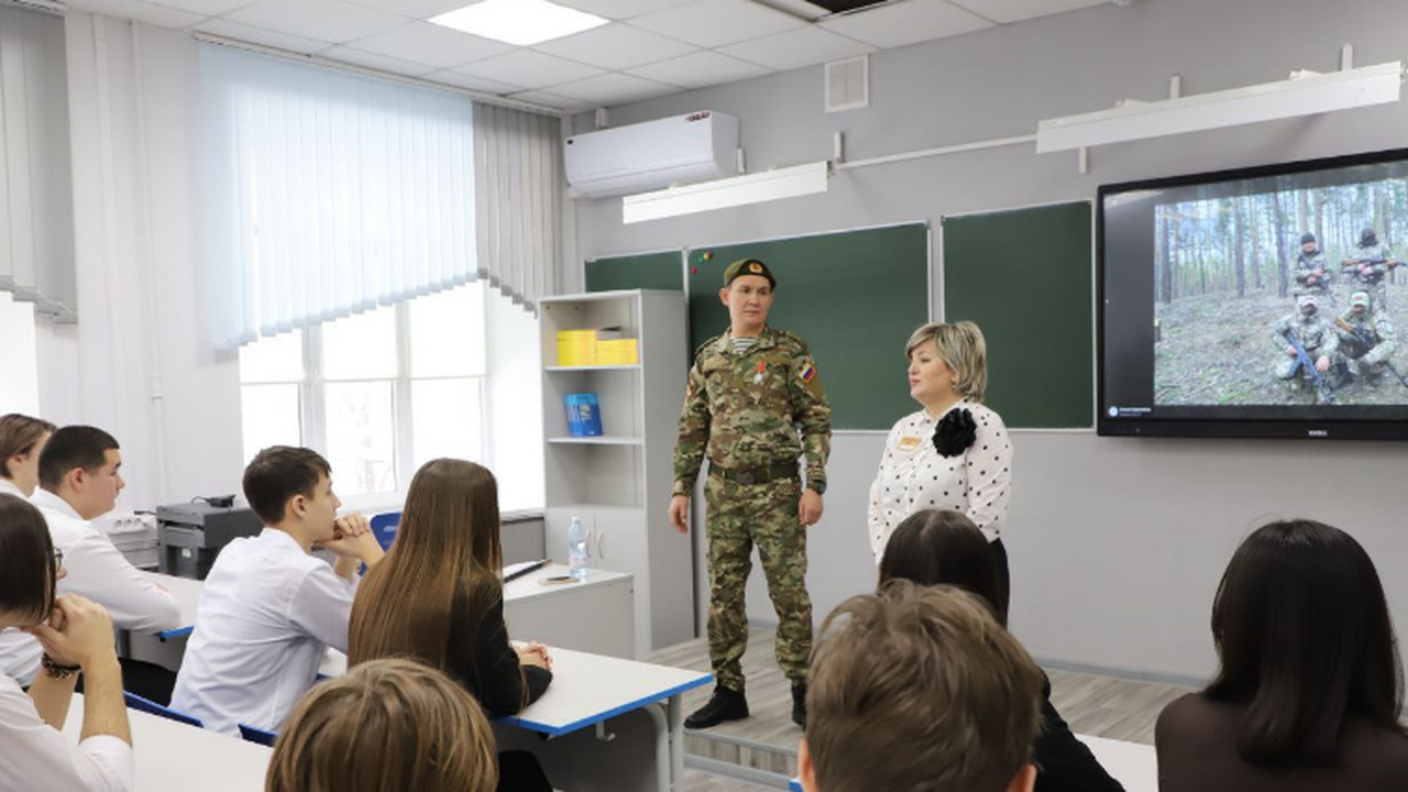 В самарских школах 13 декабря провели традицион...