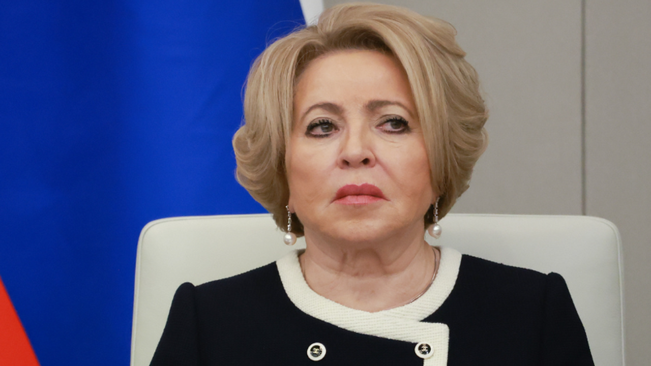 ТАСС: Матвиенко выразила соболезнования из-за смерти Чернушенко Председатель Совета Федерации Валентина Матвиен...