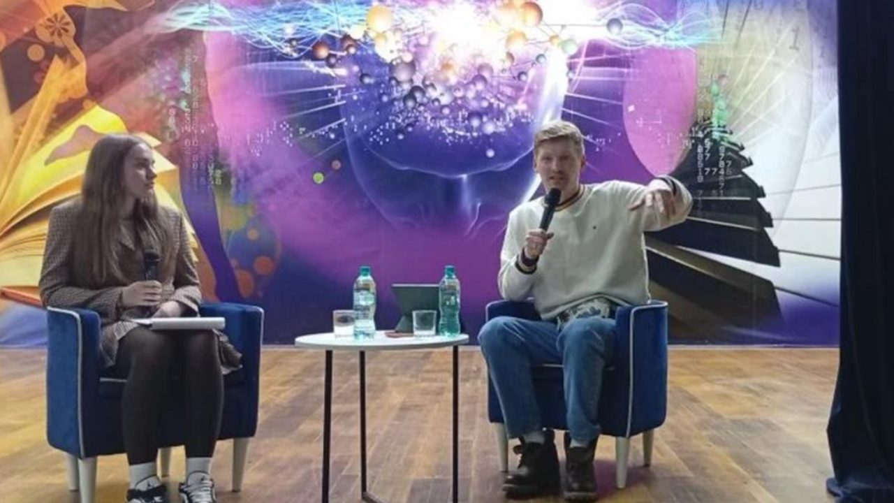 Встреча с актером Максимом Белбородовым в школе...