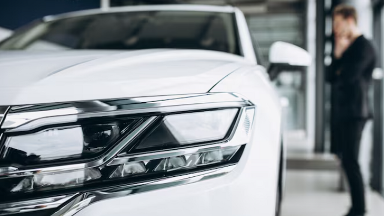 В конце марта текущего года объем продаж новых ...