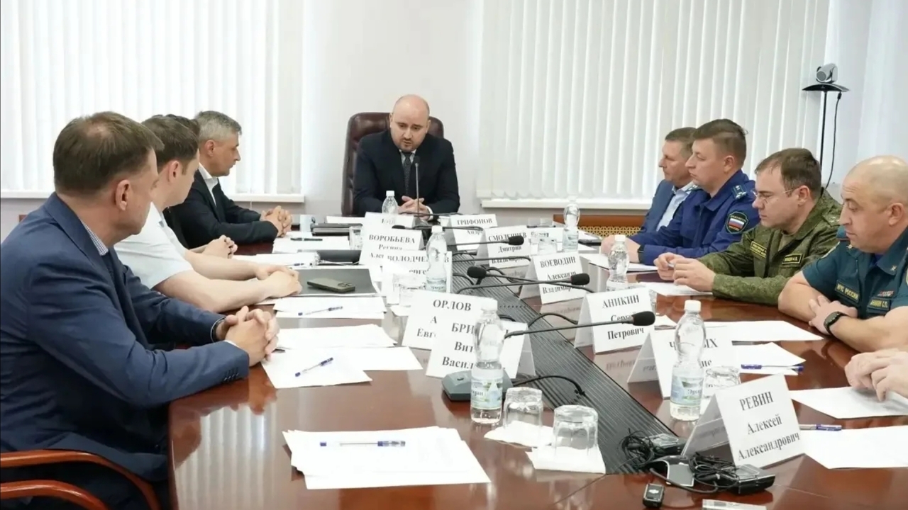 Вячеслав Федорищев провел оперштаб по ликвидации последствий атаки вражеских БПЛА на Сызрань 21 мая Губернатор Федорищев сообщил об оказании постра...
