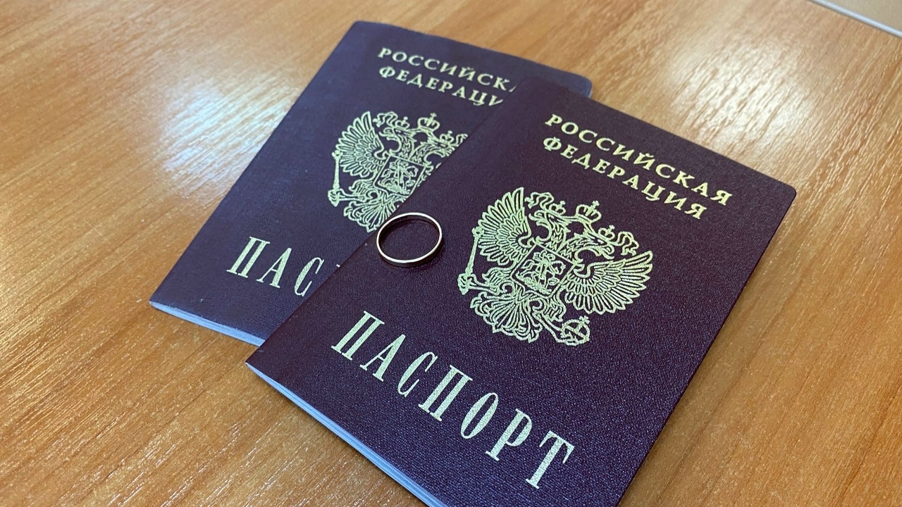 Польша отменяет признание небиометрических виз ...