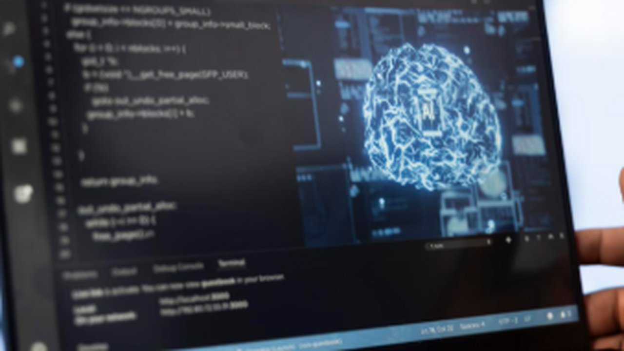 Компания планирует внедрить интеллектуального а...