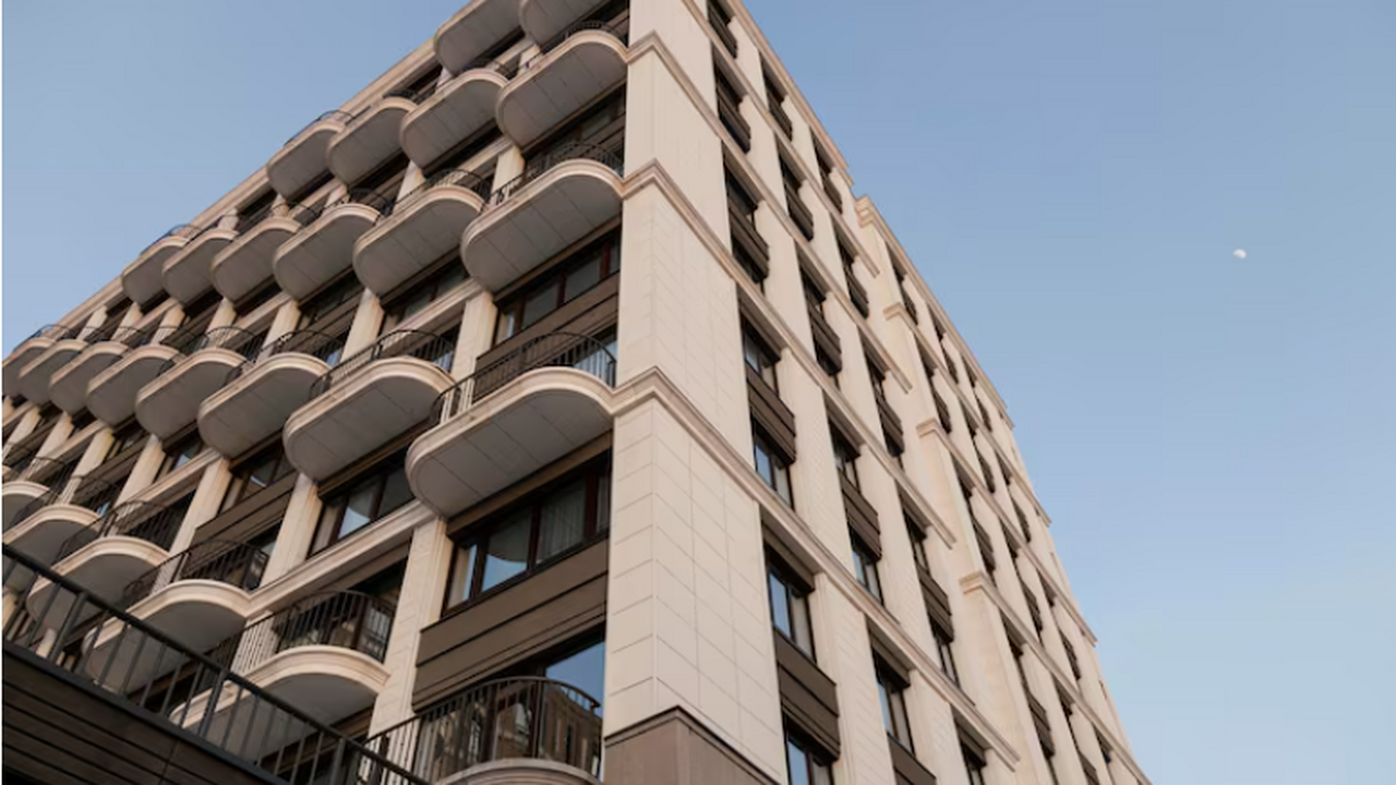 Даже если заемщик не выполняет обязательства по...