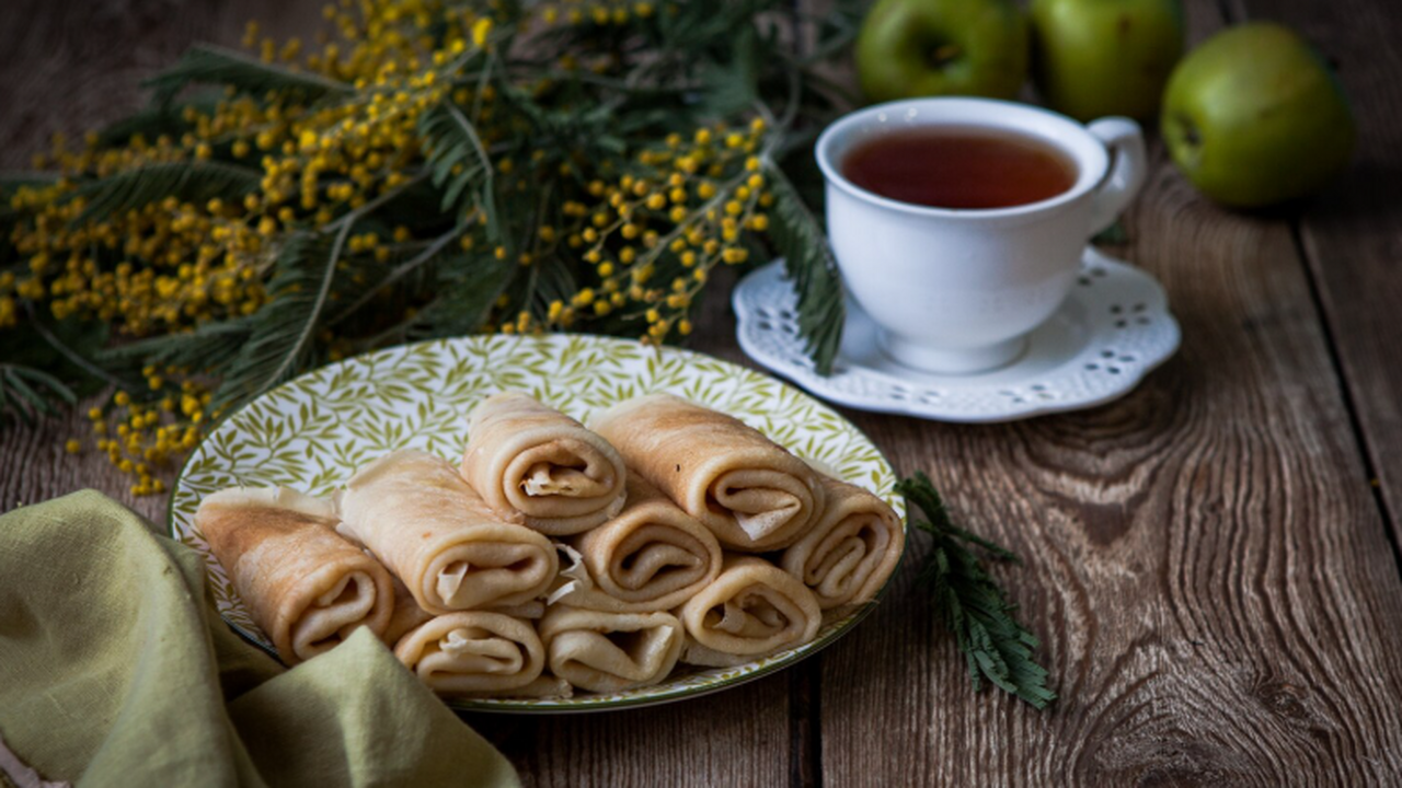 Шикарный завтрак в Великий пост — нужно опробовать всем: дрожжевые блины на воде всегда получаются тонкими, ажурными и невероятно вкусными Многие хозяйки переживают, что в Великий пост в...