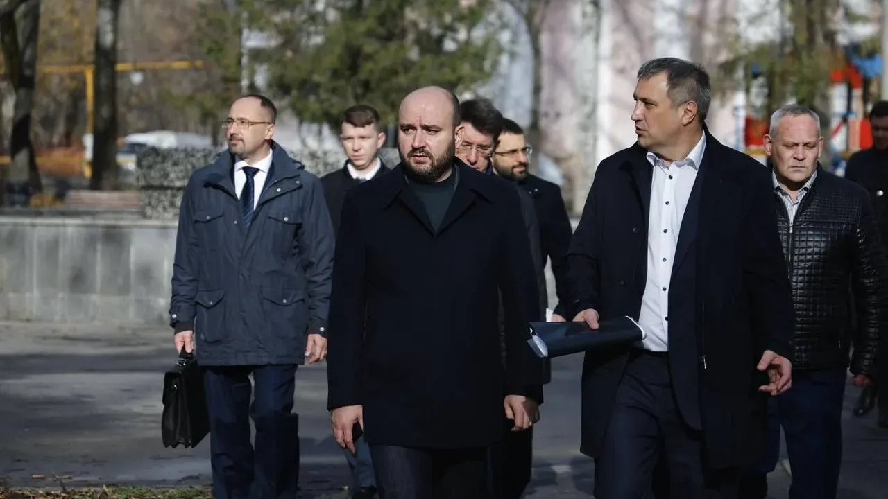 Вячеслав Федорищев посетил самарский поселок Мехзавод В четверг, 30 октября, губернатор Вячеслав Федо...