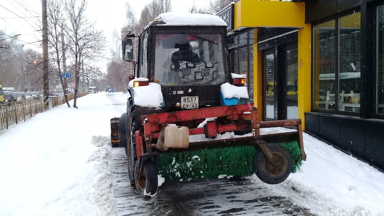 В Самару пришла зима. Радость для детей, пробле...