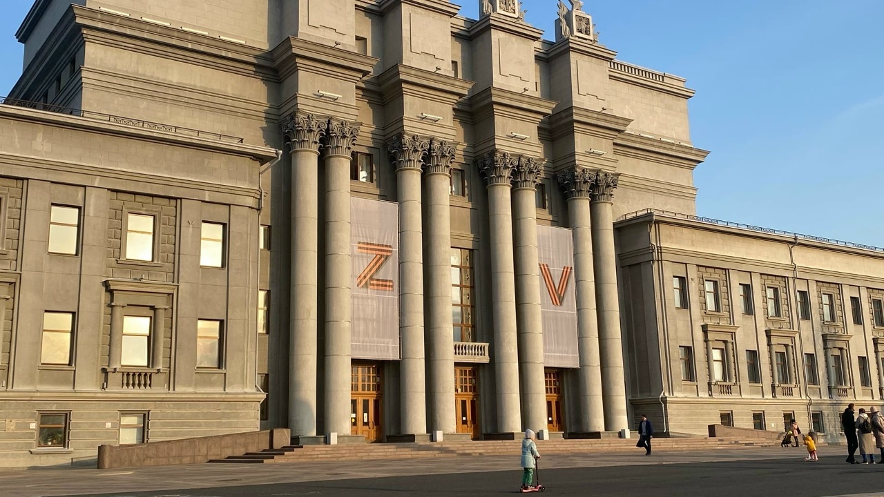 Вячеслав Федорищев посетил церемонию открытия Нового музея Самарского театра оперы и балета имени Шостаковича В среду, 3 декабря, губернатор Вячеслав Федорищ...