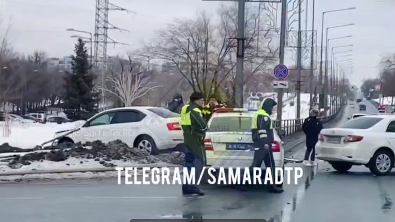 В Самаре сегодня утром, 10 января, произошла ав...