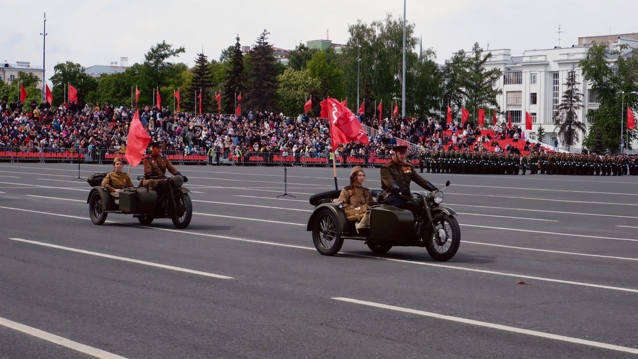 В Самаре продолжается подготовка к Параду Памят...