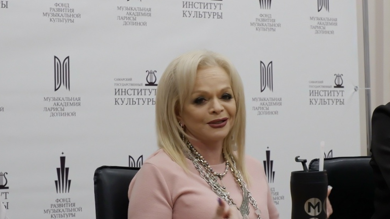 Народную артистку России Ларису Долину начали м...