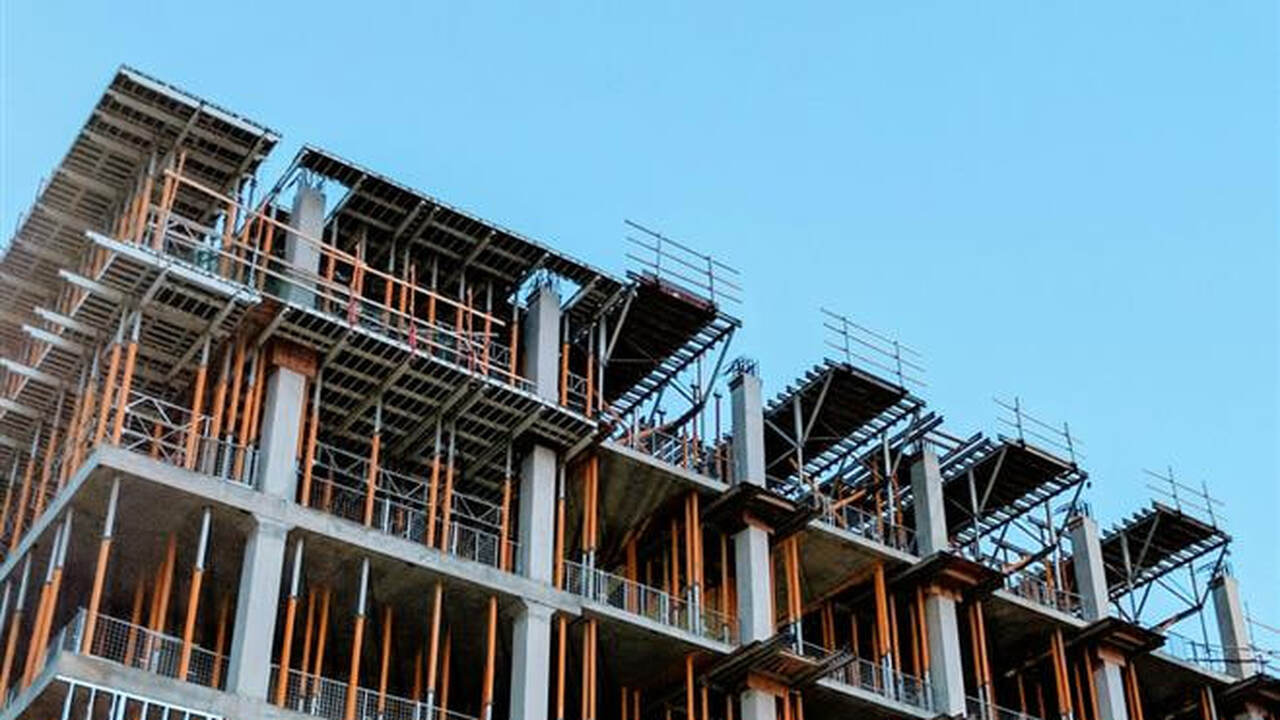 Покупка новостройки в России часто сопряжена с ...