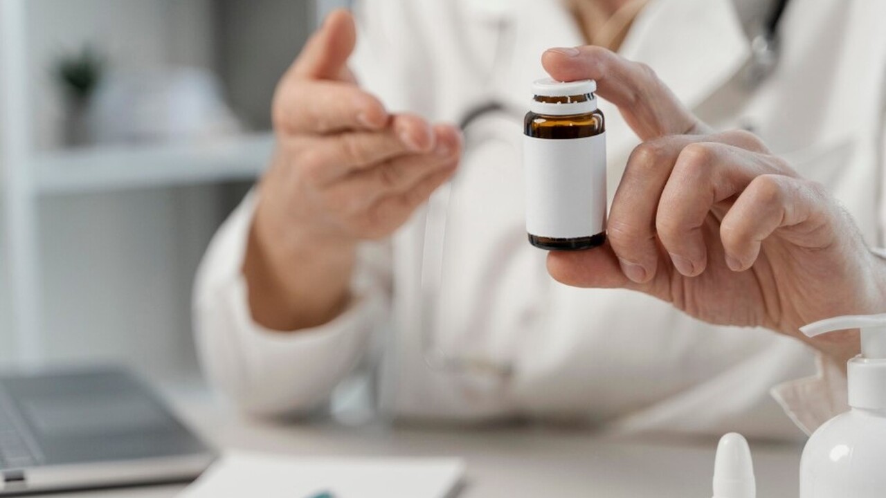 Колхицин: неожиданный помощник в борьбе с сердечно-сосудистыми заболеваниями Колхицин, широко используемый в медицинской пра...