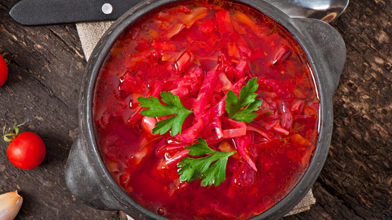 Борщ “Рестория” из “Пятёрочки”: съедобно, но с ...