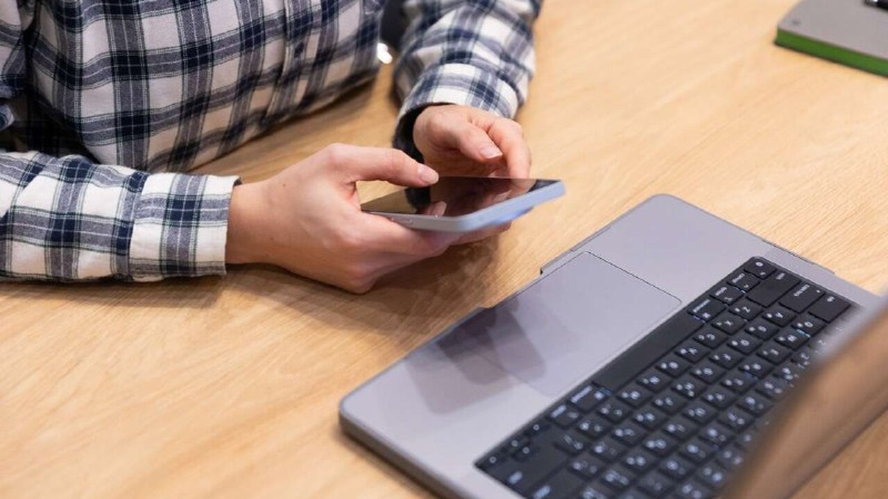 В организациях, которые регулярно проводят обуч...