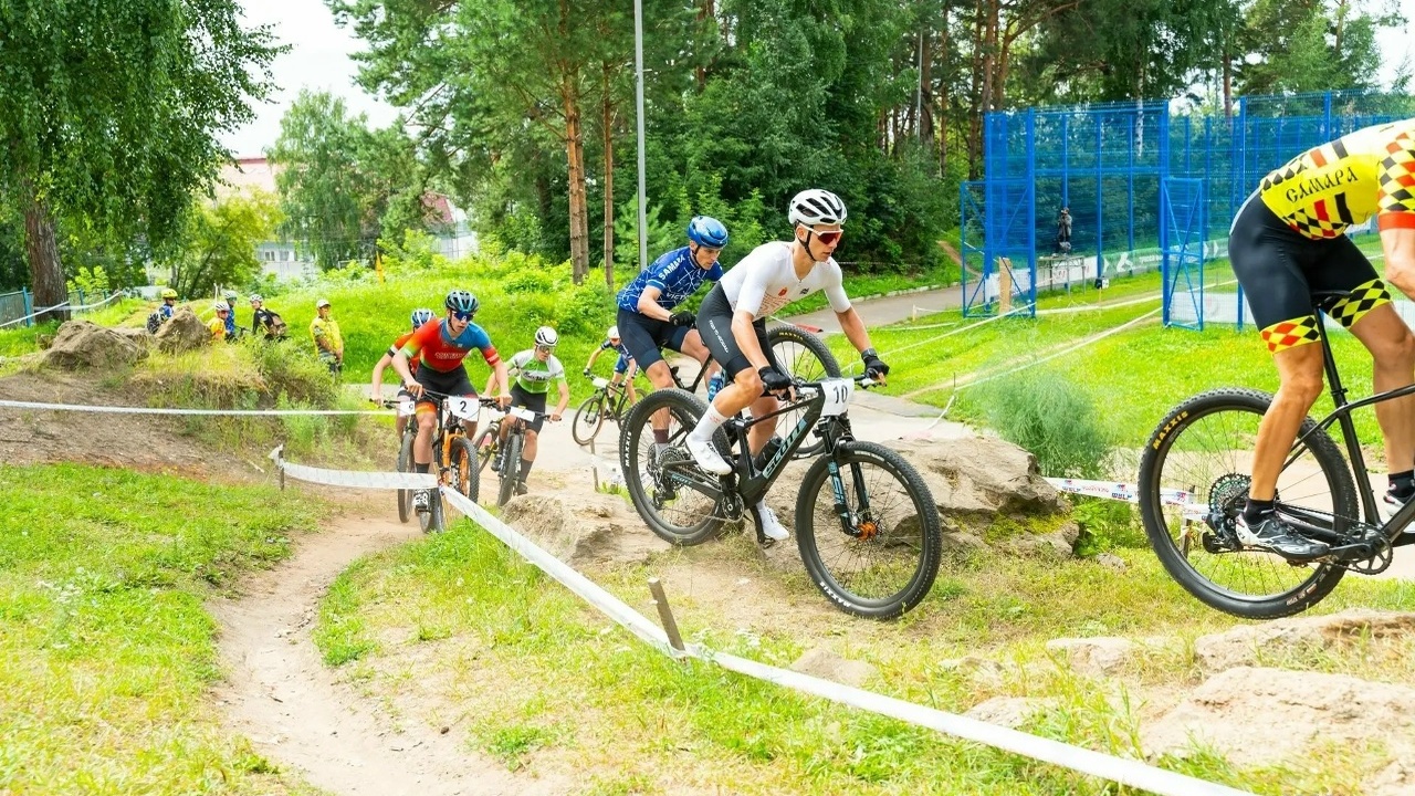 Сборная Самарской области завоевала медали на чемпионате России по маунтинбайку Соревнования прошли в Ижевске
