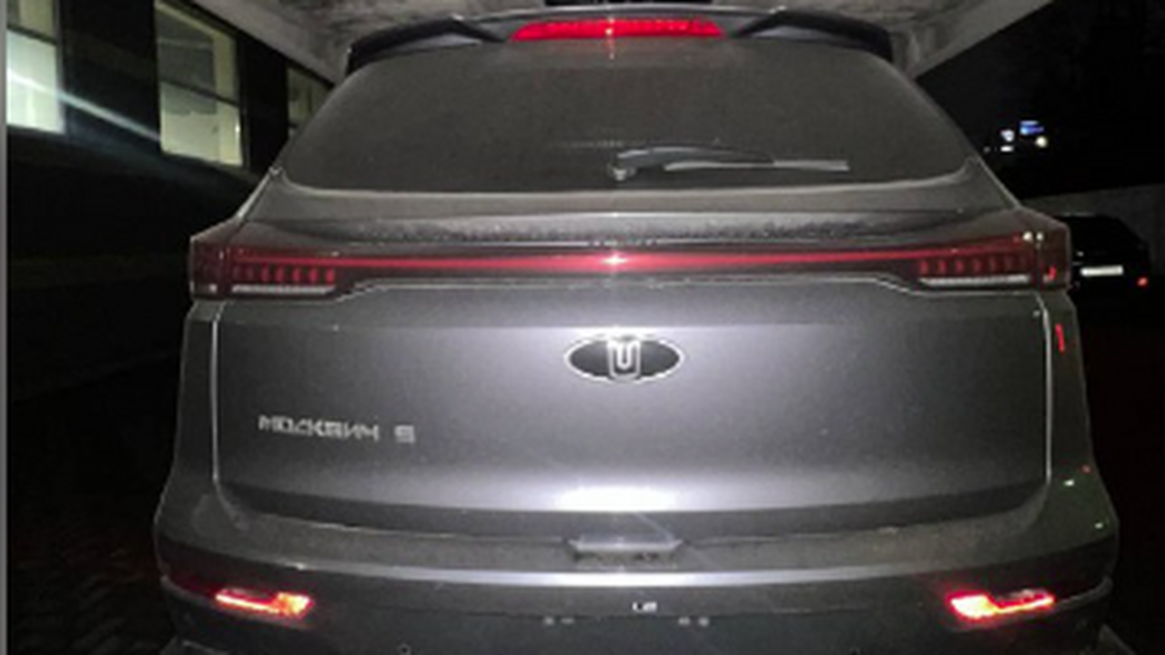 Кроссовер «Москвич 5» готовится к выходу на рынок.