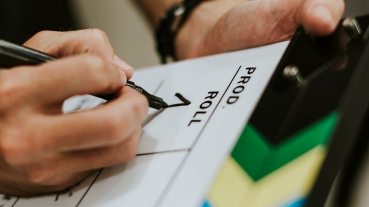 Александр Домогаров, Народный артист России, об...