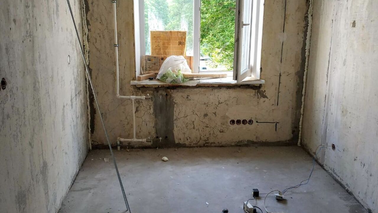 Ремонт за один день без пыли и шума: этот материал для стен заменил мне и обои, и краску — результат просто великолепный Ремонт без грязи: как монтировать гибкие реечны...